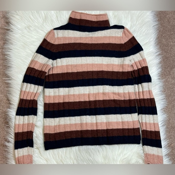Madewell Striped Evercrest Turtleneck Sweater in Coziest Yarn Heather Quinoa - Picture 3 of 4